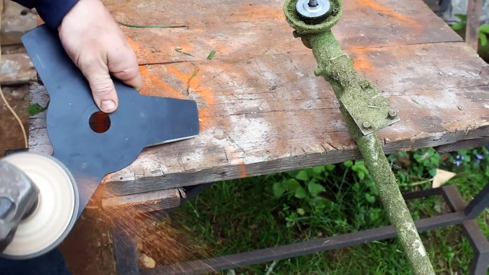 Насадка для кошения высокой травы триммером Насадка для кошения высокой травы триммером