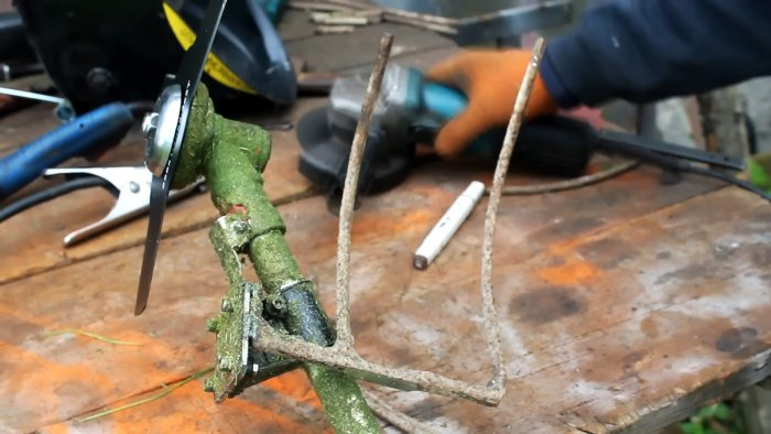 Насадка для кошения высокой травы триммером Насадка для кошения высокой травы триммером